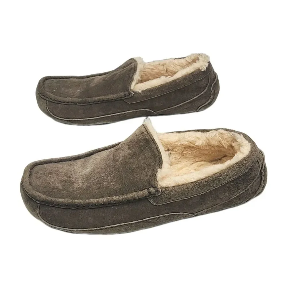 UGG Moccasin Slippers Brown Suede Sheepskin Men Size 9 Shoe F20017G 5775